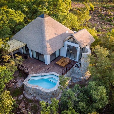 Laluka Safari Lodge - Riserva Naturale di Welgevonden Esterno foto