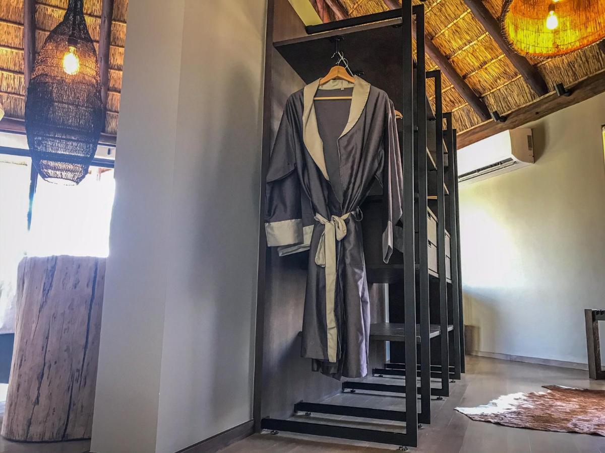 Laluka Safari Lodge - Riserva Naturale di Welgevonden Esterno foto