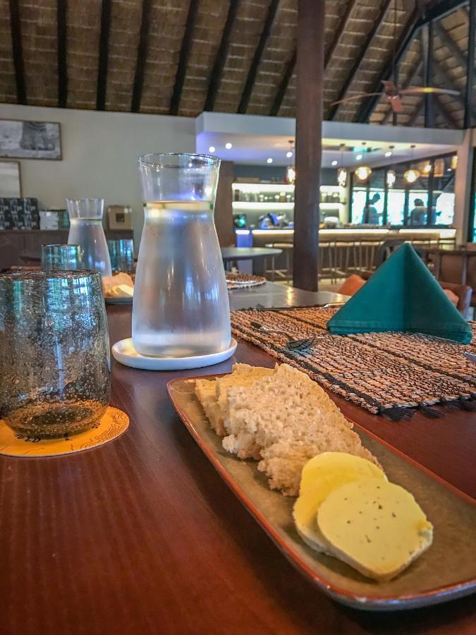 Laluka Safari Lodge - Riserva Naturale di Welgevonden Esterno foto