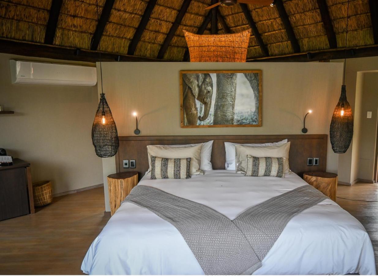 Laluka Safari Lodge - Riserva Naturale di Welgevonden Esterno foto