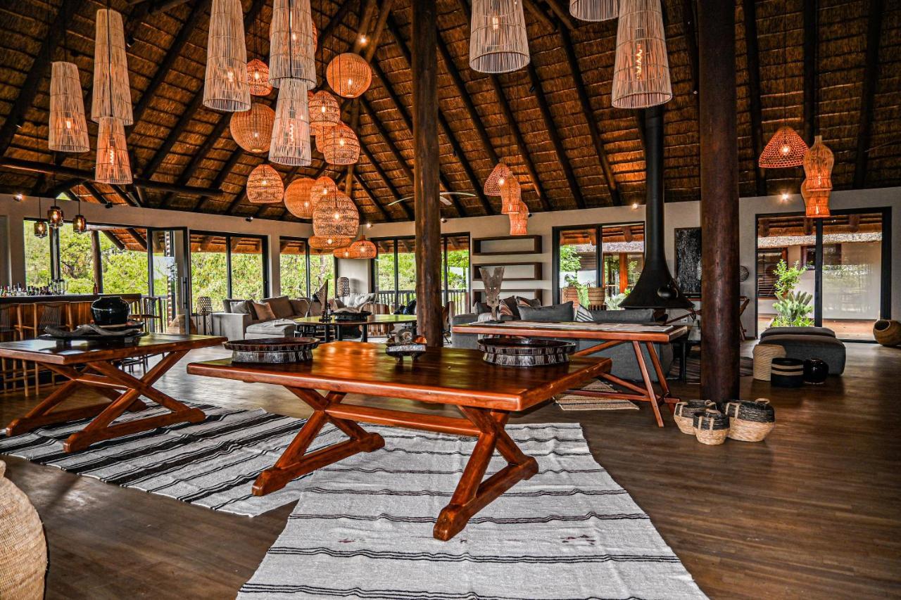 Laluka Safari Lodge - Riserva Naturale di Welgevonden Esterno foto