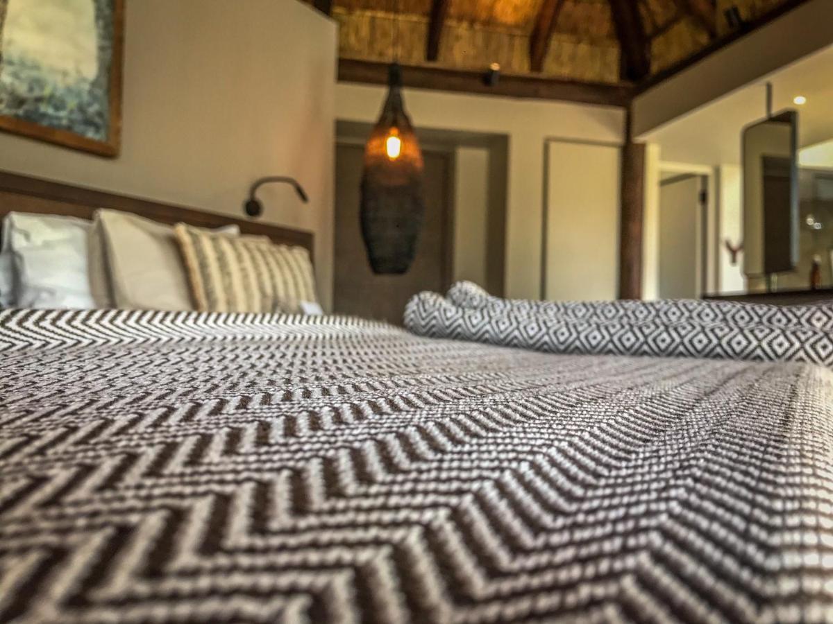 Laluka Safari Lodge - Riserva Naturale di Welgevonden Esterno foto