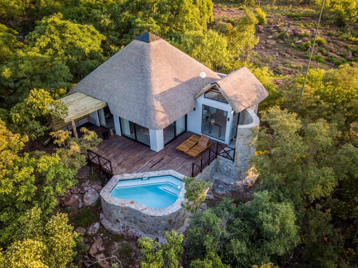 Laluka Safari Lodge - Riserva Naturale di Welgevonden Esterno foto